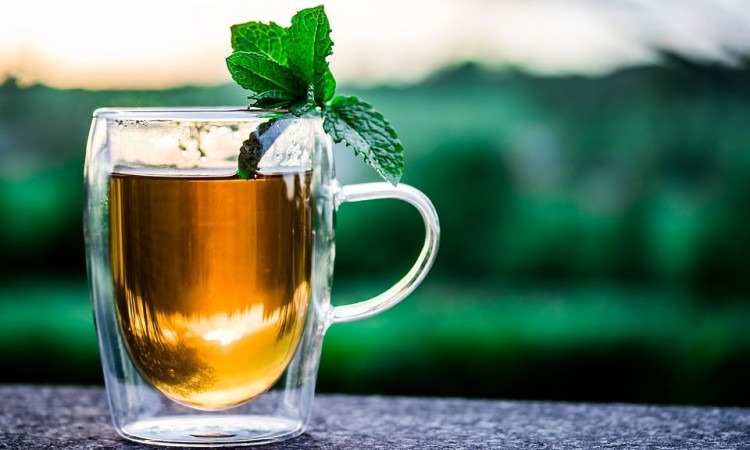 5 TEA DETOX RECIPES TO PURGE YOUR BODY